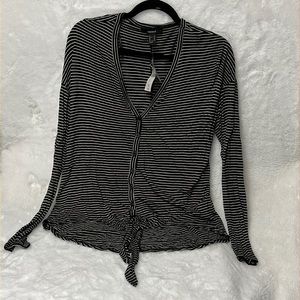 5/$25 Misc Bundle Deal - Forever 21 Striped Tie-Hem Top Black & White